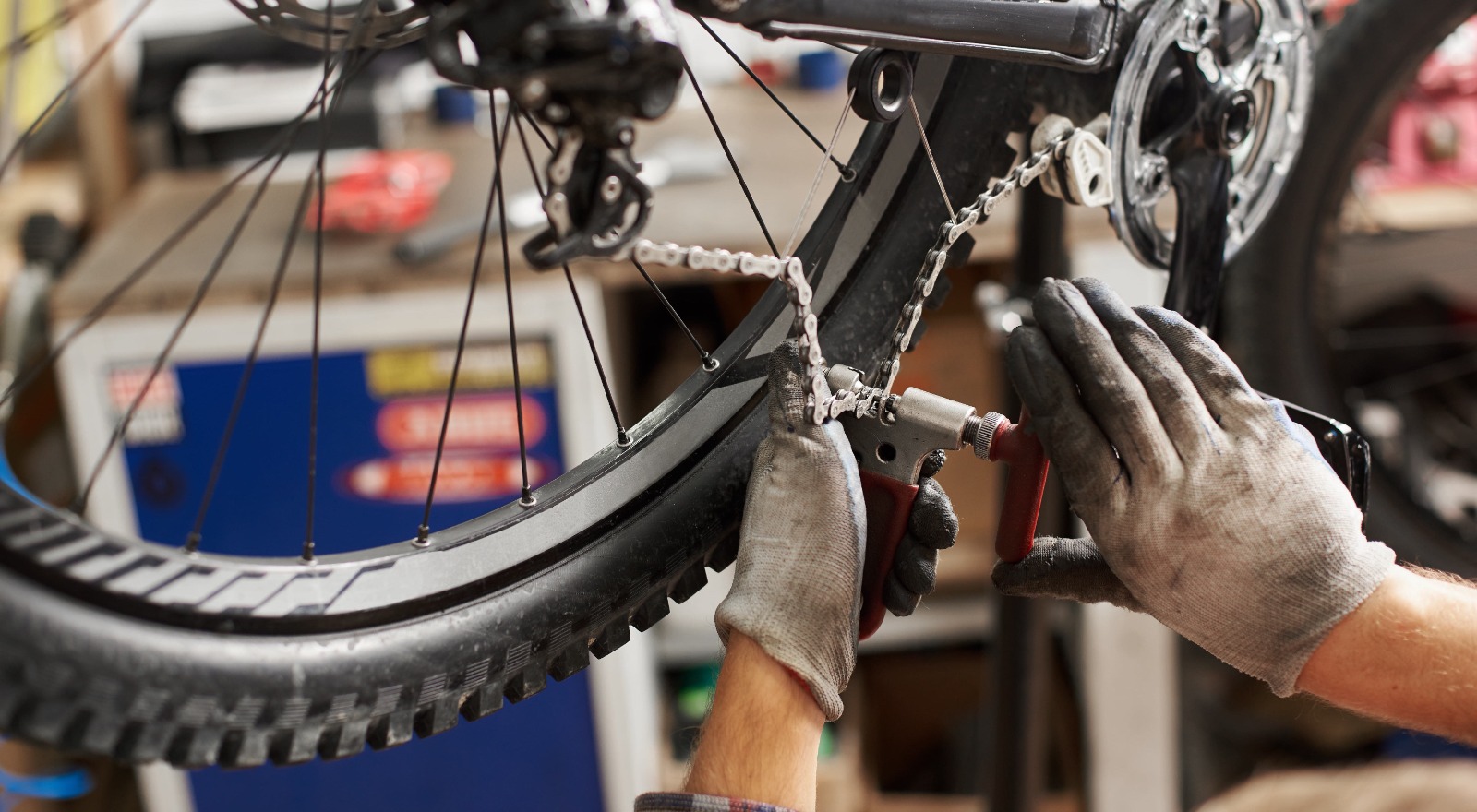 bike chain being measured